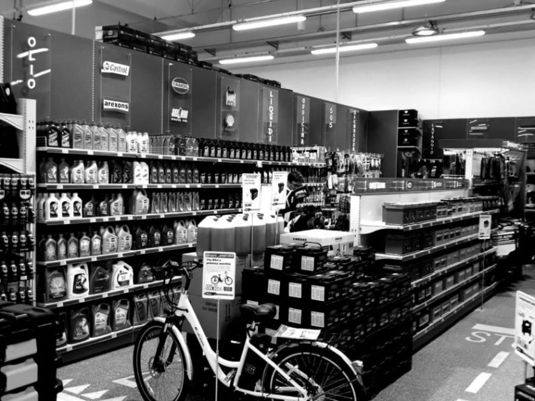 realizzazioni-retail-equipment-004